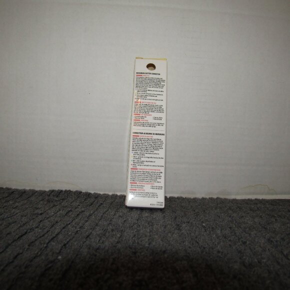 physicians formula Butter Glow Yellow - Picture 3 of 5